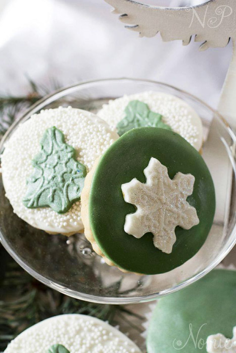 green and white cookies