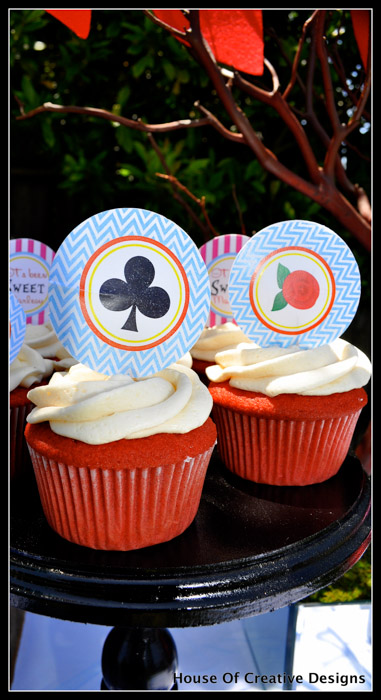 Alice in Wonderland party cupcakes