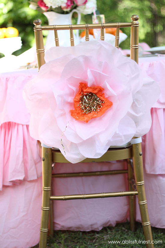 Tutorial- How To Make DIY Giant Tissue Paper Flowers - Hello